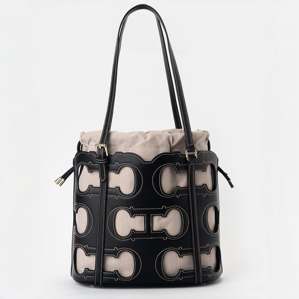 Tote Bag Cutout Logo Large Cap - Luxury Bags Without Logo review and price
