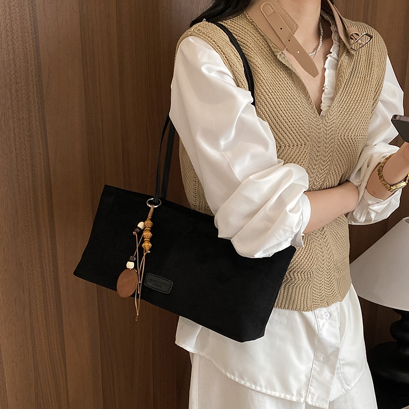 LEFTSIDE Retro Suede Shoulder  - Luxury Bags Of 2026 review and price